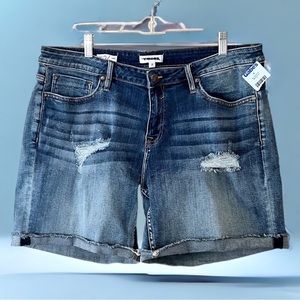 NWT Vigoss Marley Jean Shorts Size 18